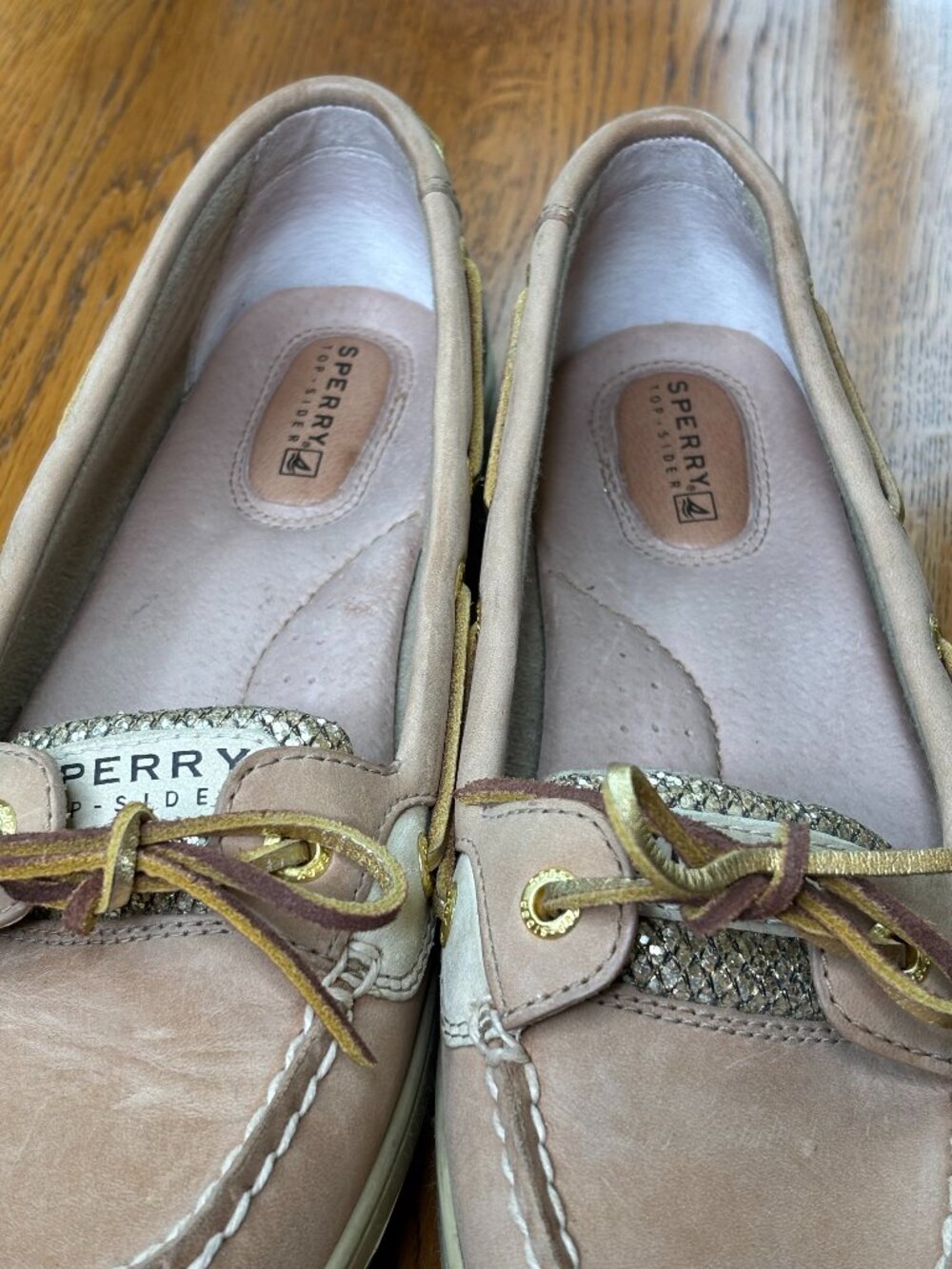 Sperry Top-Sider Women's Angelfish Tan Leather/Gold Metallic Accent Boat Shoes - Picture 8 of 16